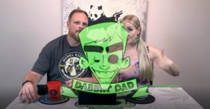 Dabbin' Dad and Pattycakes review this month's DHC box