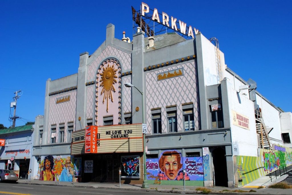 Will Oakland’s old Parkway Theater be reborn as a pot-friendly movie lounge?
