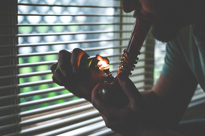 New study suggests people who smoke weed are no more lazy or apathetic than those who don't