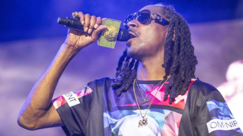 Marijuana company Atlas Global, Snoop Dogg sign international licensing deal