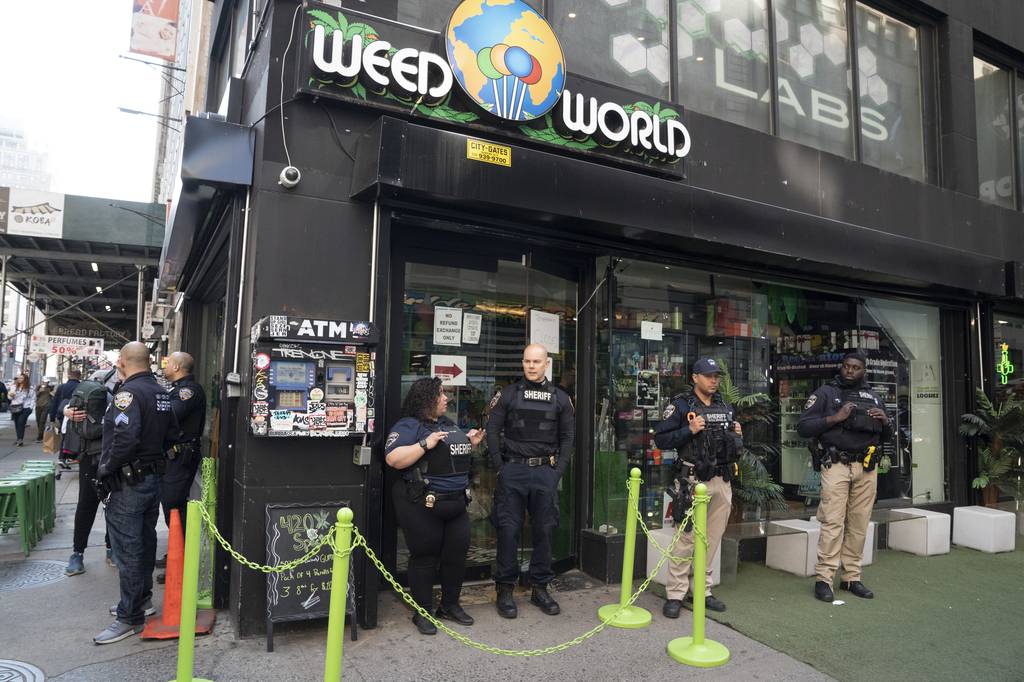 New law can punish landlords who lease to illegal NYC pot shops