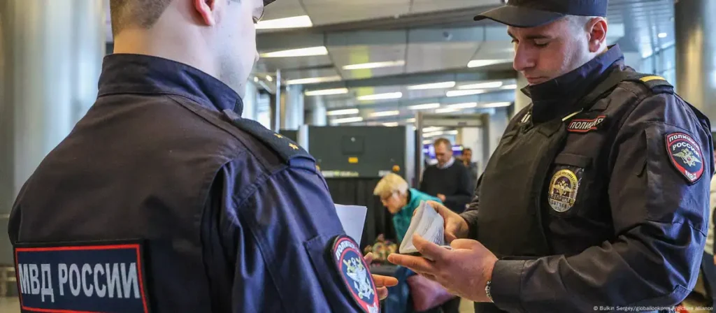 Russia detains US traveler with cannabis-laced gummies